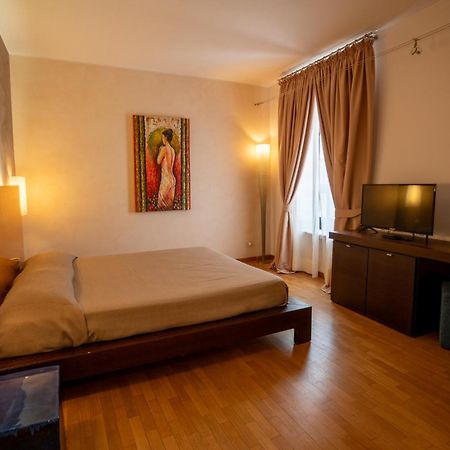 San Tommaso Hotel Полиньяно-а-Маре Экстерьер фото