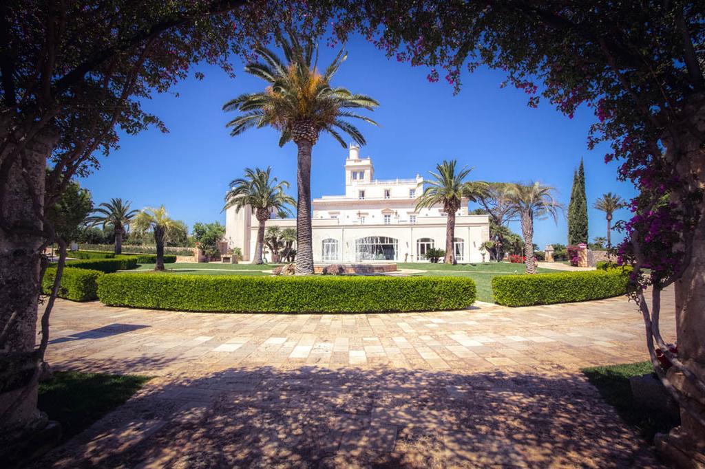 San Tommaso Hotel Полиньяно-а-Маре Экстерьер фото