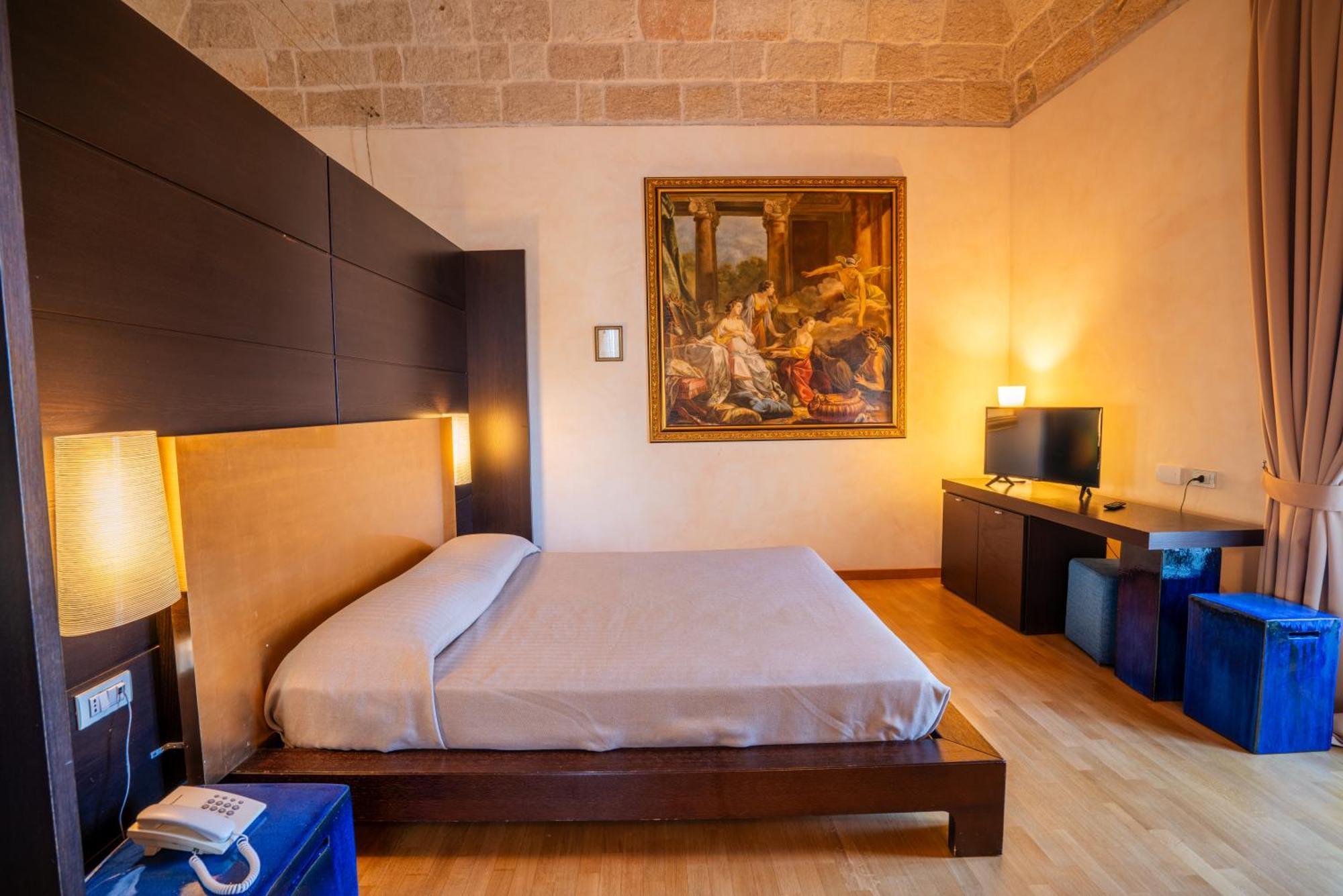 San Tommaso Hotel Полиньяно-а-Маре Экстерьер фото