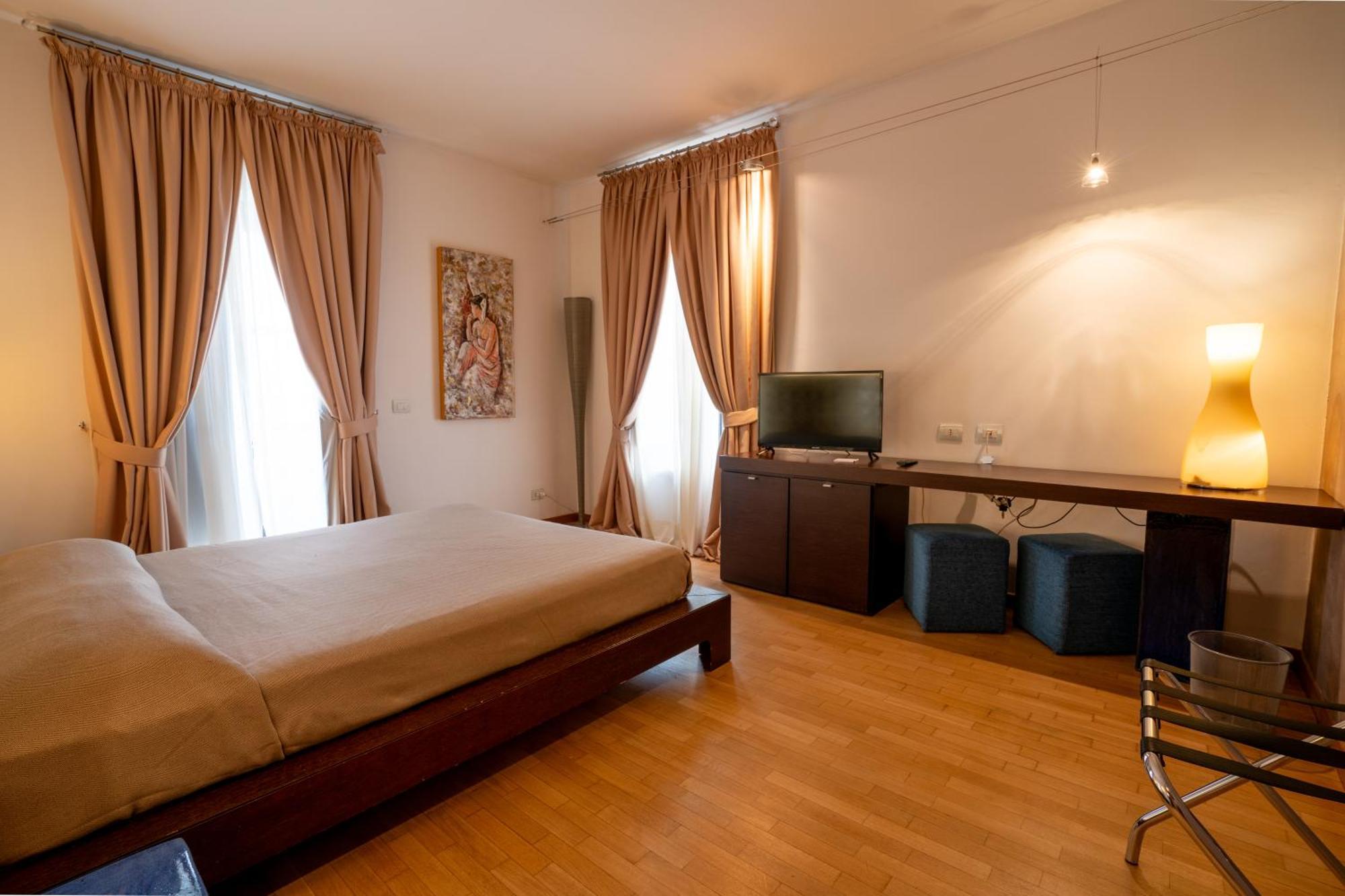 San Tommaso Hotel Полиньяно-а-Маре Экстерьер фото